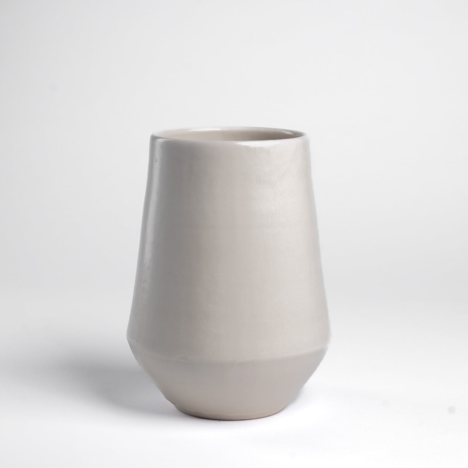 White Vase 005