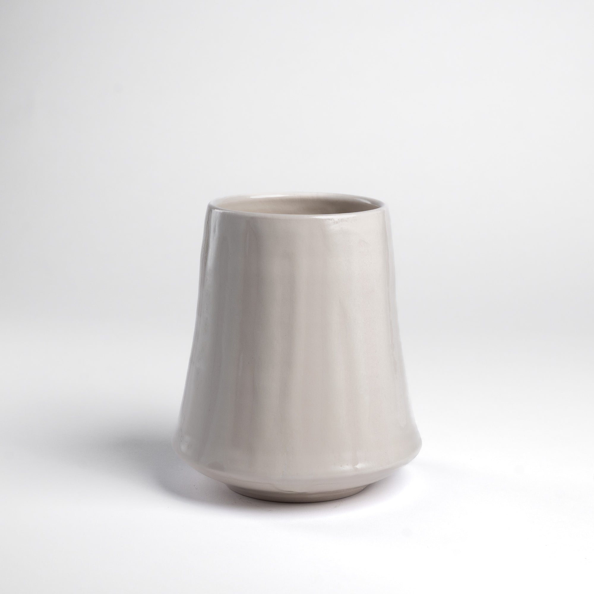 White Vase 002