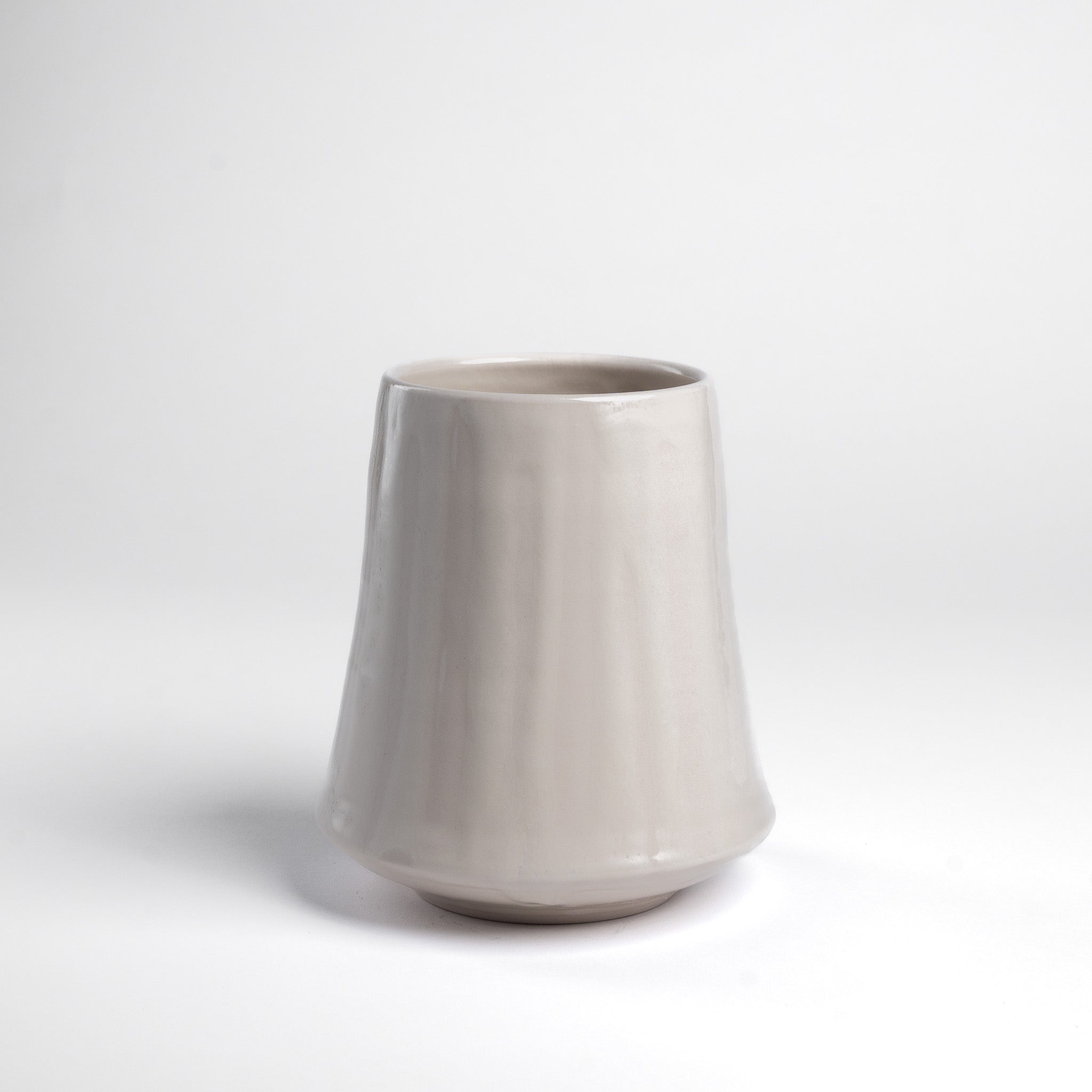 White Vase 002