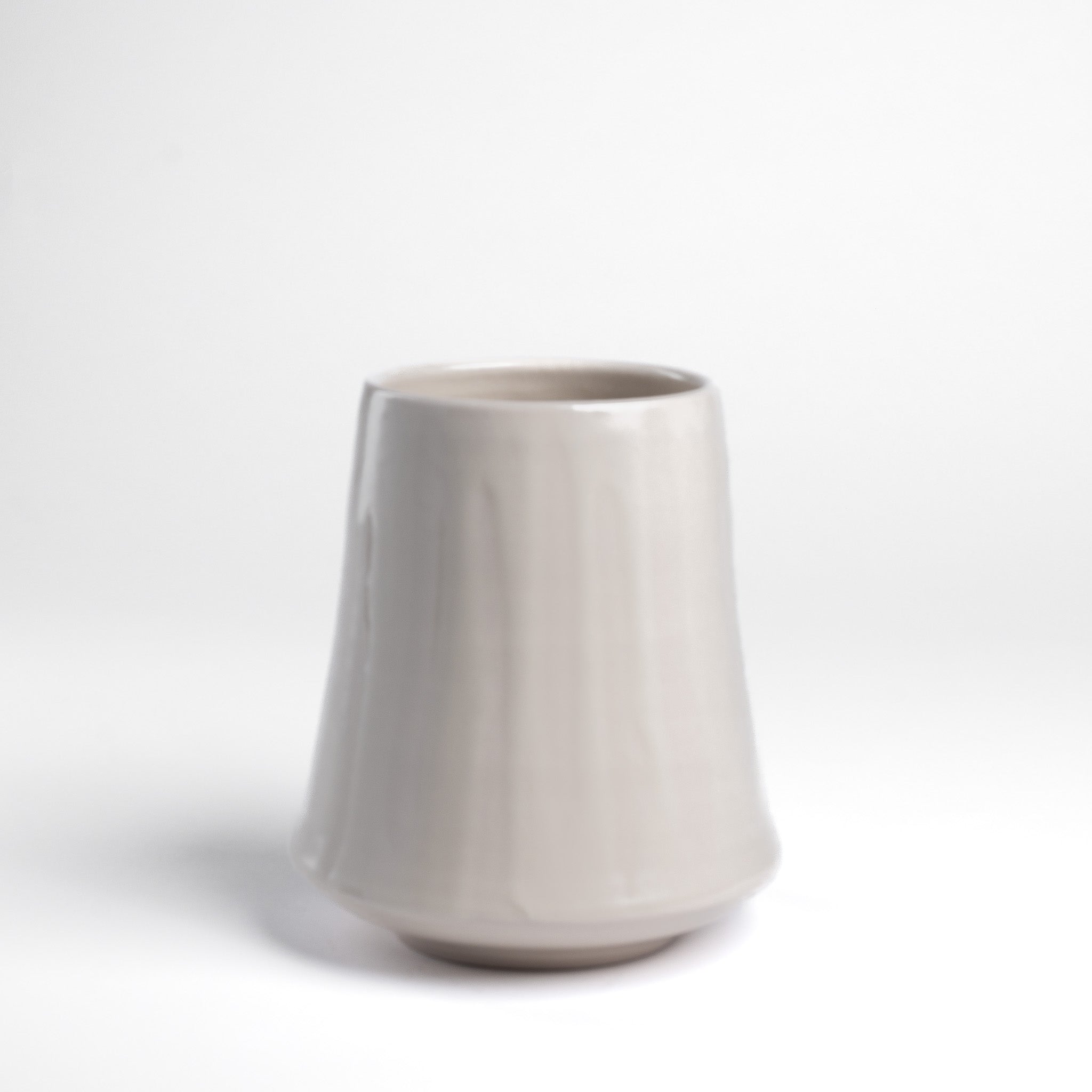White Vase 002